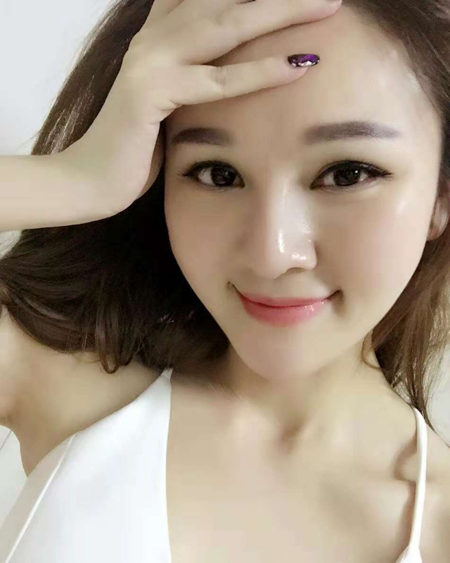 欣颖的第一张照片--香港父母相亲团
