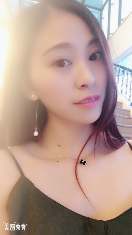 隨風的云的第一张照片--香港父母相亲团