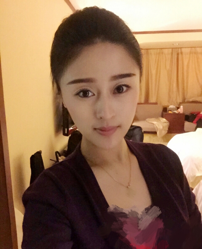 挣扎的第一张照片--香港父母相亲团