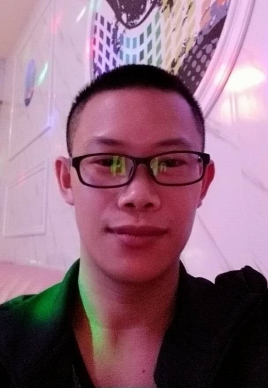 小海哥哥的第一张照片--香港父母相亲团