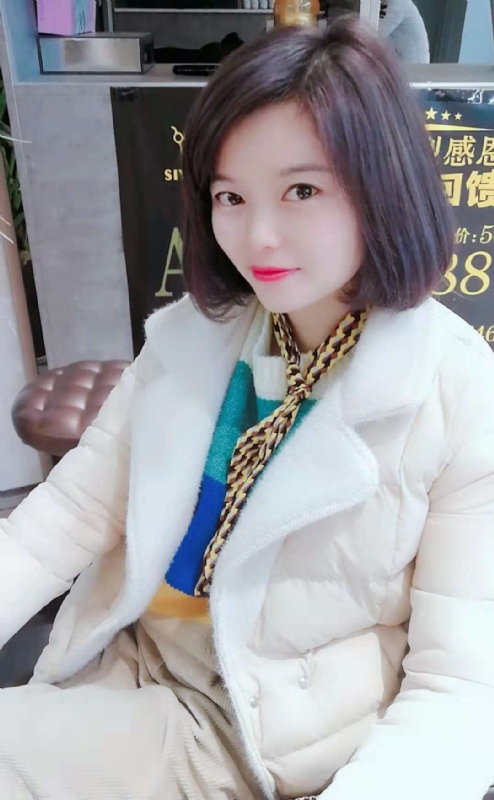 认真的雪的第一张照片--香港父母相亲团