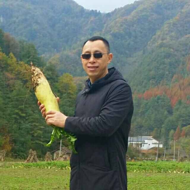 墨迹男的第一张照片--香港父母相亲团