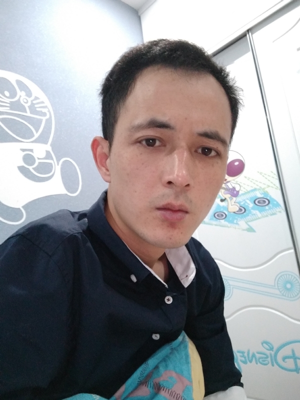 容晨的第一张照片--香港父母相亲团