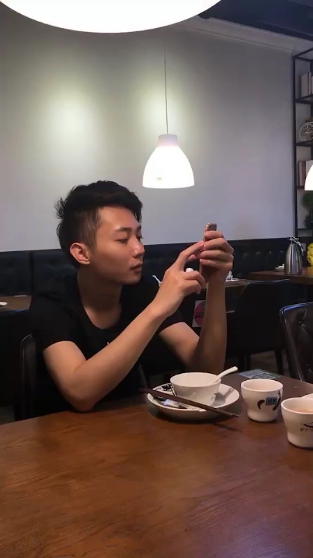 痊愈的第一张照片--香港父母相亲团
