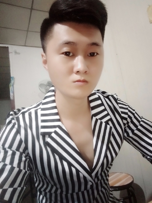 随遇而安的第一张照片--香港父母相亲团