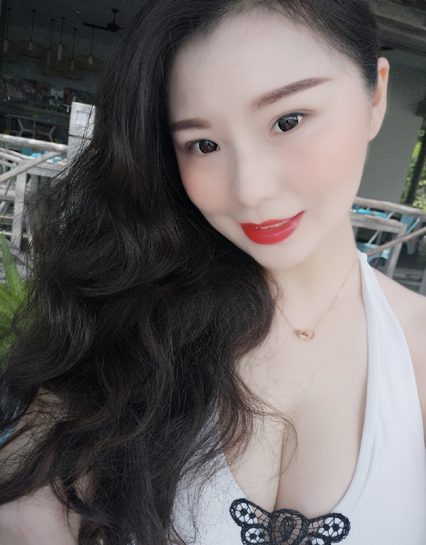 yoyo的第一张照片--香港父母相亲团