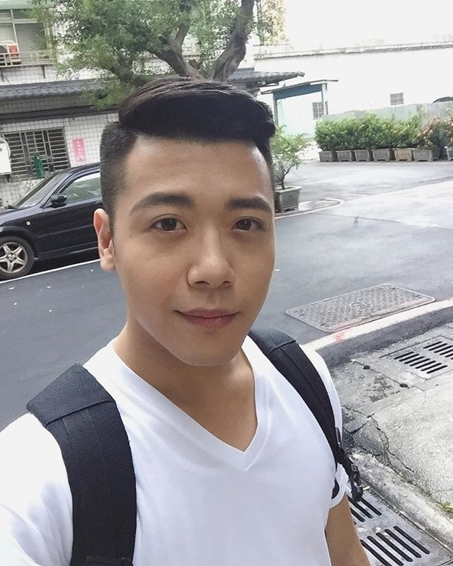陈俊峰的第四张照片--香港父母相亲团