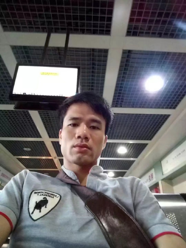 武哥的第一张照片--香港父母相亲团