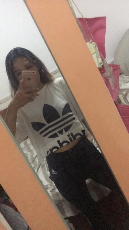 丫丫的第一张照片--香港父母相亲团