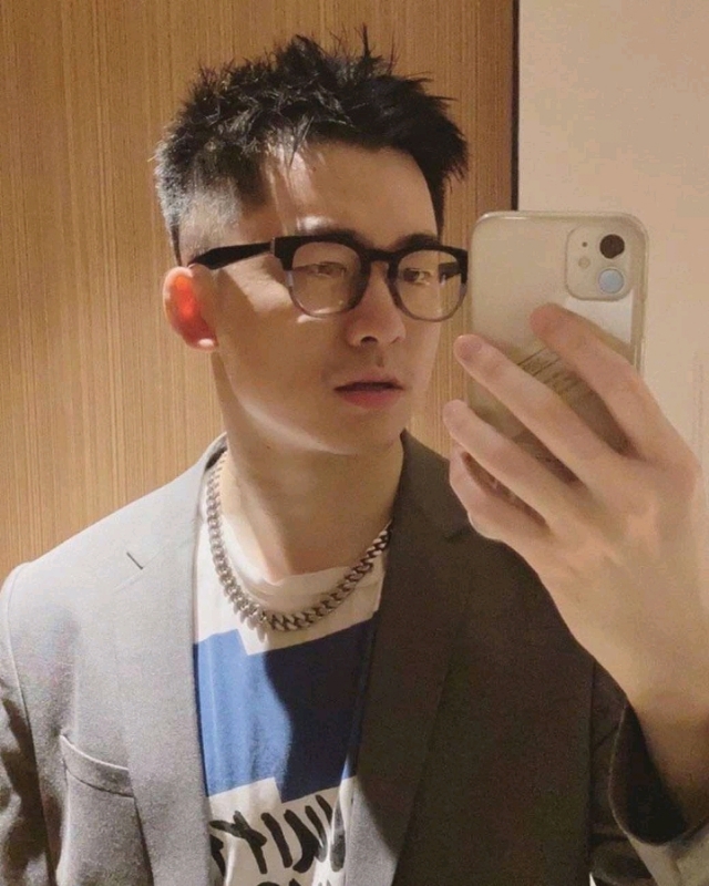 启航的第一张照片--香港父母相亲团