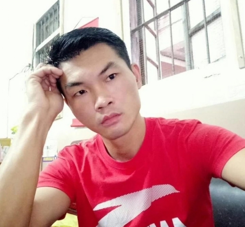 英俊的台灯的第一张照片--香港父母相亲团