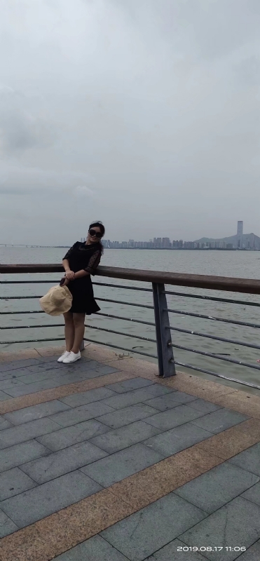清秋的第一张照片--香港父母相亲团