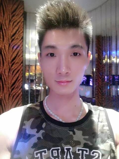 人生如戏的第一张照片--香港父母相亲团