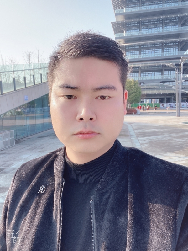 南心遥的第一张照片--香港父母相亲团