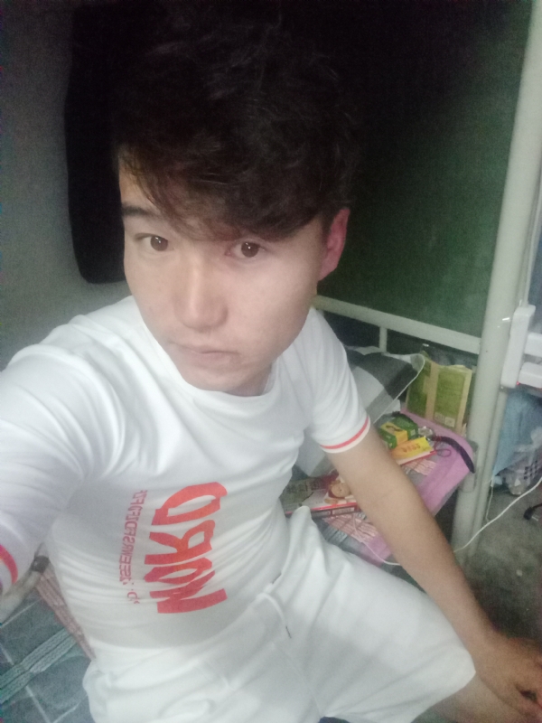 再回首的第一张照片--香港父母相亲团