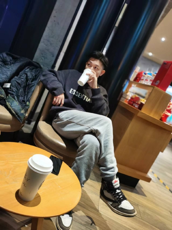 LAZY的第一张照片--香港父母相亲团