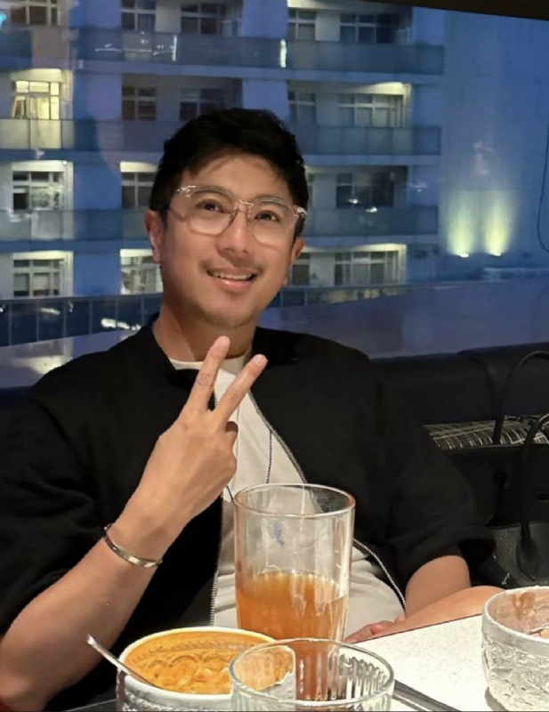 Kelvin的第一张照片--香港父母相亲团