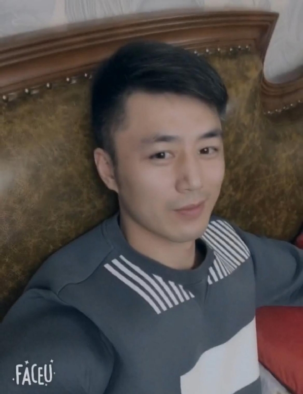 楊政宇的第一张照片--香港父母相亲团